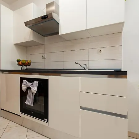 One-bedroom In Podgradina Apartment Podgradina (Posedarje)