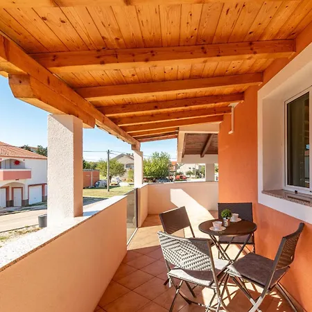 Apartment One-bedroom In Podgradina