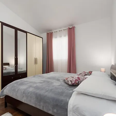 One-bedroom In Podgradina * Podgradina (Posedarje)