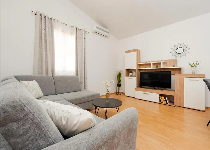 Apartment One-bedroom In Podgradina